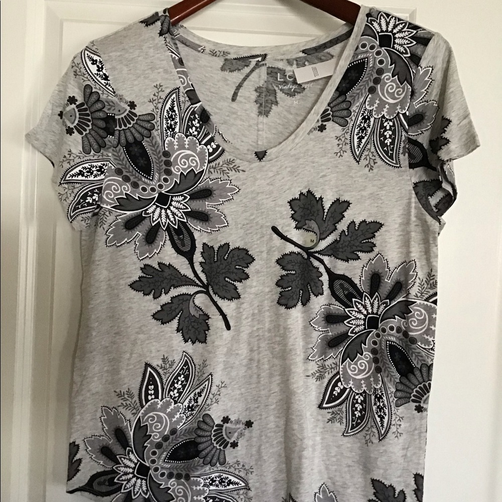 Tee shirt